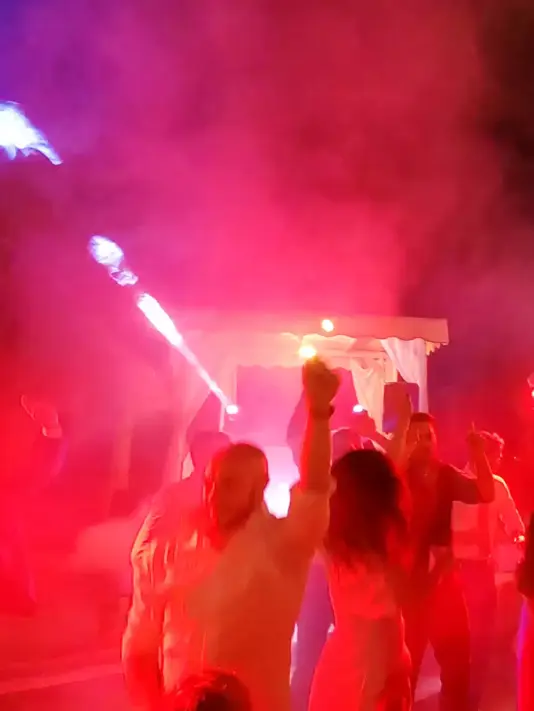 Impianto audio per eventi aziendali Cassem mixer, luci professionali installati per un evento aziendale